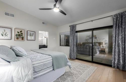 3BR Retreat with Heated Pool, BBQ and Mountain Views - Foto 26