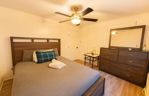 Beautiful 4Bedroom Retreat Close to Niagara Falls Your Home Away from Home - Foto 7