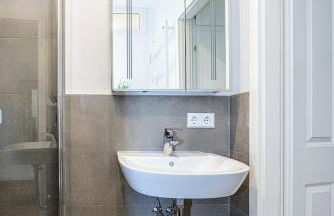 have-a-nice-Stay - nahe Bahnhof - 20 Minuten nach Hamburg - trotzdem ruhig gelegen - 6 Minuten zu Fuß ins Zentrum Ahrensburg - modern eingerichtet - Foto 31