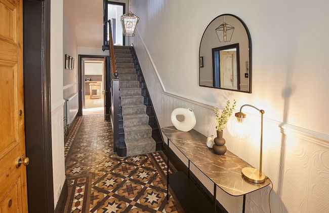 Host Stay Raven House - Photo 17