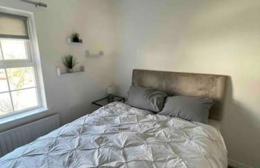 Spacious 4 bedroom house with large garden - Foto 20