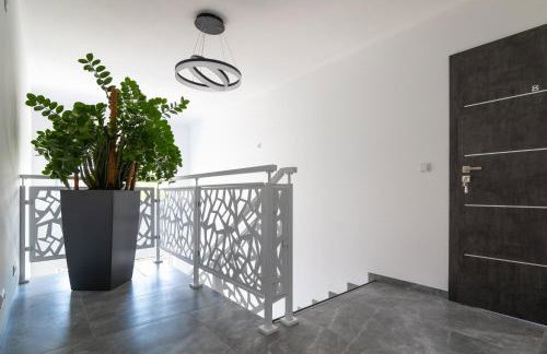 SOLEK, Apartamenty hotelowe i pokoje gościnne ze śniadaniem, przyjazne zwierzętom, wyjątkowe, z widokiem na Jezioro Jamno i w bardzo bliskiej odległości od morza - Foto 79