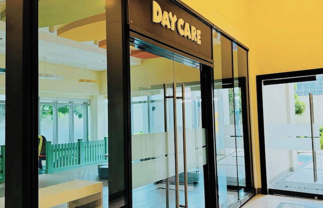 Andi and Frances' Place at BGC - Photo 32