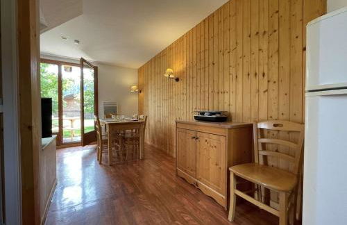 Chalet lumineux 3 pièces, 4 pers, proche remontées et pistes, balcon, parking, wifi gratuit - FR-1-525-270 - Photo 9