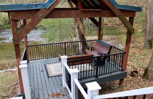 Riverfront Retreat - Foto 39