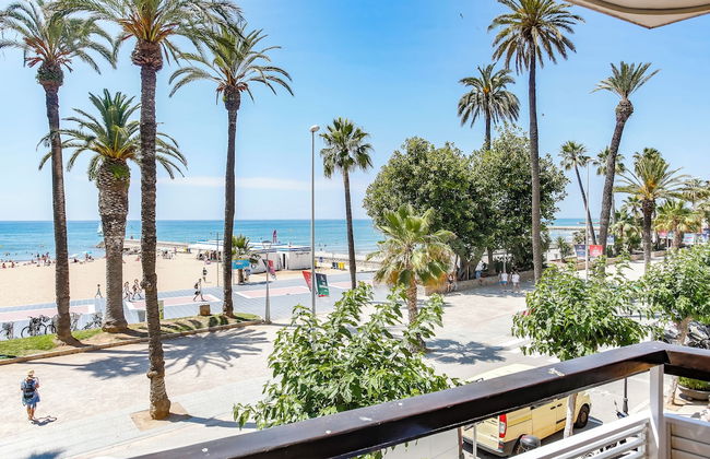 Newly Renovated Beachfront Apartment Ideally Located in Penelope - Foto 30