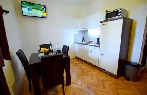 Apartments LaRoom - Photo 5