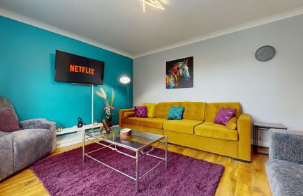 Charming 3 Bed Bungalow Parking & Wifi Business and Leisure by Jesswood Properties - Foto 3