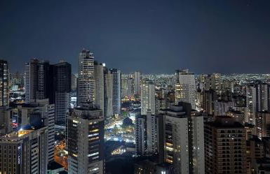 Lindo flat em prédio luxuoso - Excelente localização - Foto 13