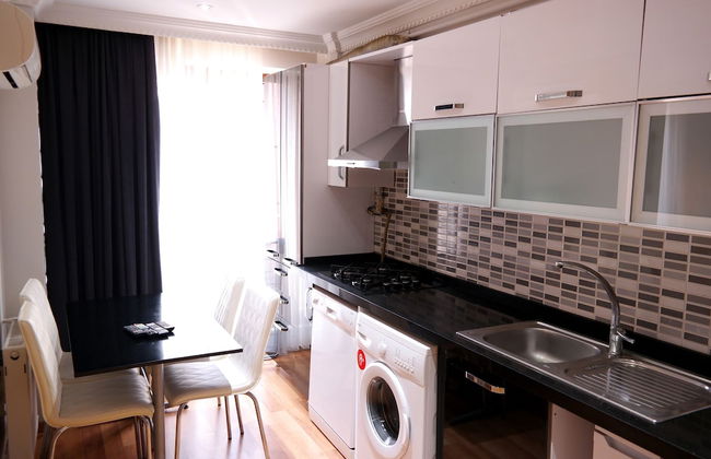 Sheriff Residence - Photo 37