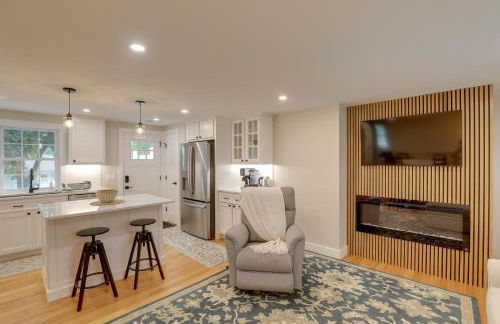 3 Mi to Minute Man NHP Summer St Retreat and Deck - Foto 1