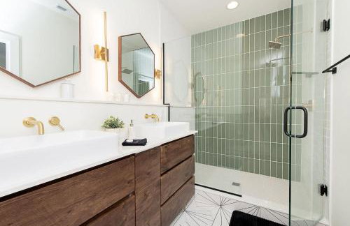 Modern Retreat with Hot Tub-Near Downtown Indy-Family Friendly - Foto 22