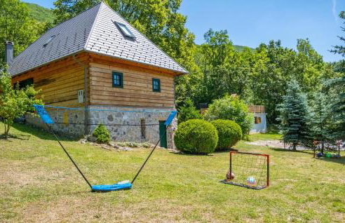 2 Bedroom Gorgeous Home In Frkasic - Photo 12