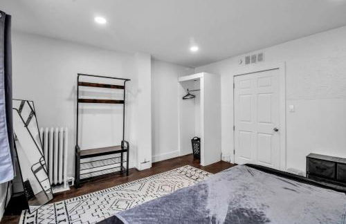 Spacious 4BR Near UB Niagara Falls - Pet Friendly - Photo 25