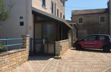 Olive Tree Apartments - Photo 40