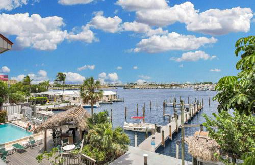 Eleuthera - 2x2 Fully Updated Old Town Waterfront Corner Condo - Photo 3