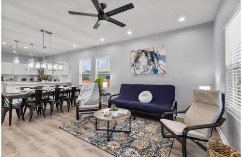 Retreat to a Brand-new Downtown Home 4br/3ba! - Foto 7