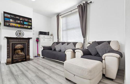 2-Bed House, Bromley, Free Parking, 30 min to Central London - Sleeps 6 - Foto 15
