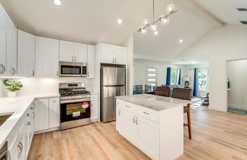 4 Mi to UT Austin Bright and Modern Family Home - Photo 10