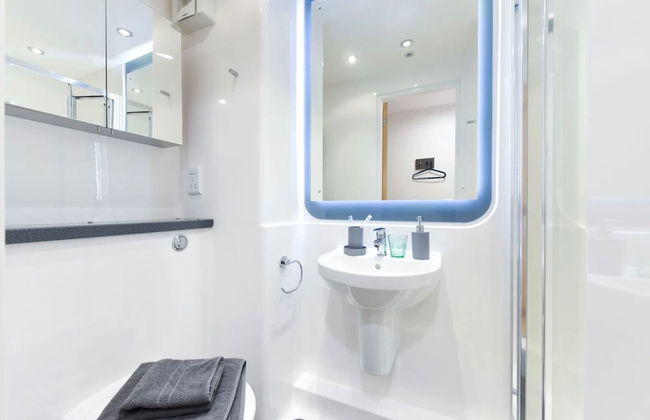 Student Only The Towpath - Photo 11