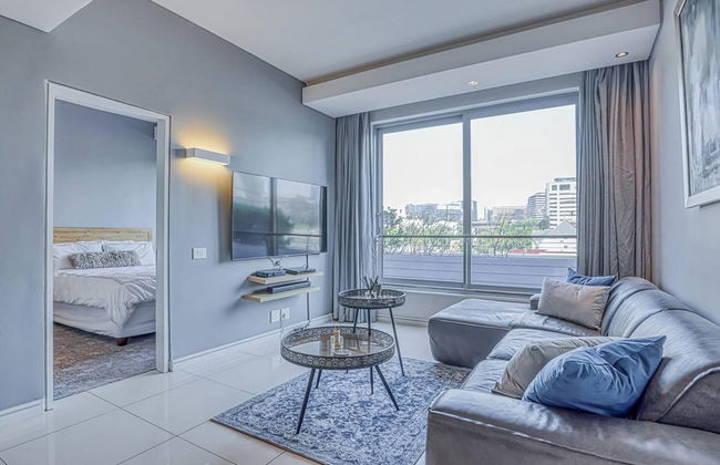 Luxury 1 Bed Apartment at The Capital on the Park - Photo 8