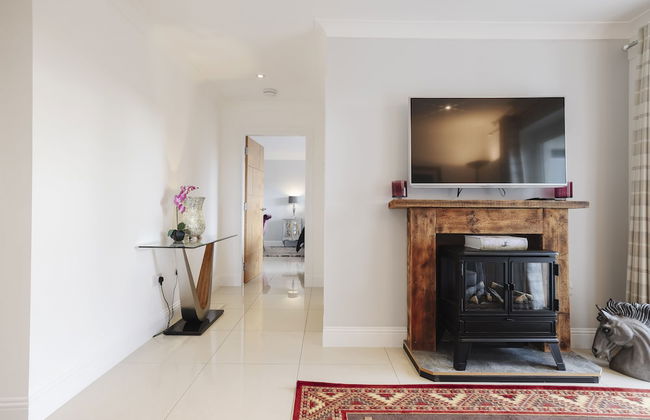 JOIVY Luxurious & Spacious 3Br House With A Hot Tub - Foto 26