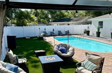 Newly Reno - Backyard Oasis, South Tampa Pool Home - Foto 1