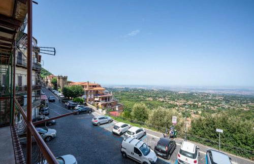 Al Belvedere A cozy with hills and village view - Foto 10