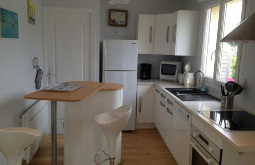 Denneville Coastal Escape with garden - Foto 18