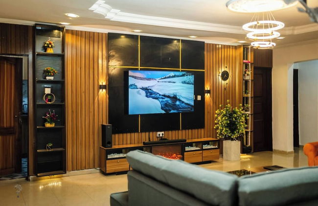 Luxurious 3-bedroom Apartment in Heart of Lagos - Foto 1