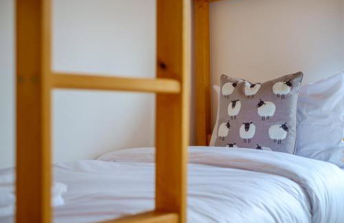 Canon Craig, Luxurious Lakeland stone Cottage - Photo 23