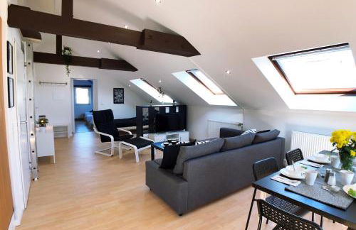 central working and living apartments - Photo 6