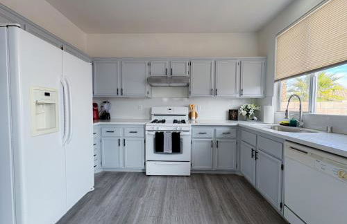 Spacious 3-Bed Family Retreat WiFi & Parking - Foto 42