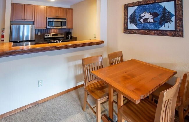 Snow Creek Lodge by Fernie Lodging Co - Photo 54