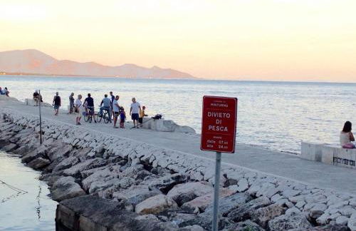 Villa Lidia & Attico degli artisti, free pets , giardino recintato e attrezzato - Foto 33