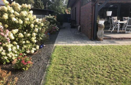 Weitblick-mit-Kind-und-Hund - Foto 3