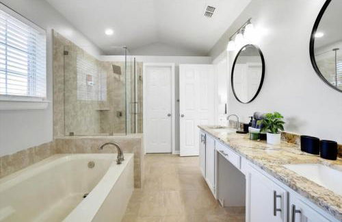 Lewisville Estate - Spacious 5BR w Game Room - Foto 25