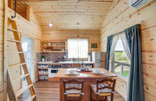 Pond and Grazing Cattle! Rural Getaway Near Van - Foto 5