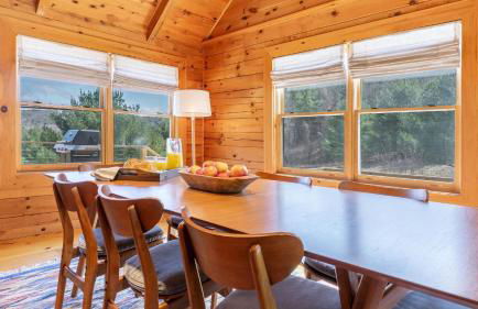 Secluded w/ Deck Views, Hot Tub, & Ping Pong Hudson in the Berks by Avantstay - Foto 28