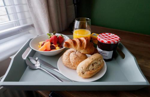 The Green House 3 Bed House - Contractors, Families, Close to city centre, Free Parking - Foto 21