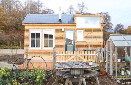 Aileen - Unique tiny house with wood fired roll top bath in heart of the Cairngorms - Foto 23