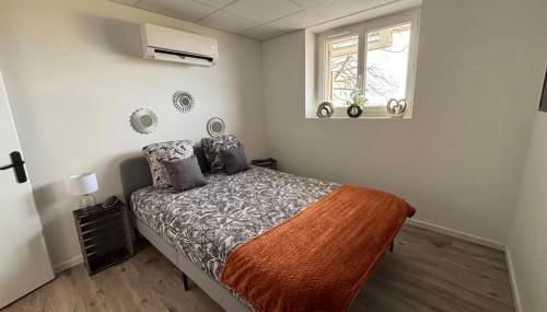 Logement jacuzzi privatif 5km du centre ville - Foto 5