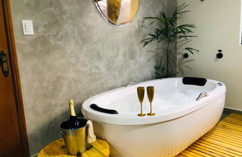 Uai House Casa com Jacuzzi, cromoterapia e colchão massageador - Foto 27