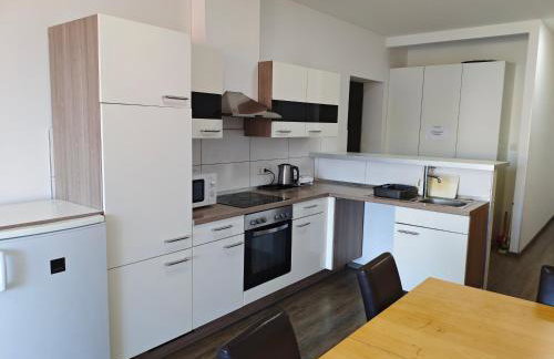 Spacious Worker Apartments with Rooftop Terrace - Up to 21 Guests - Foto 33