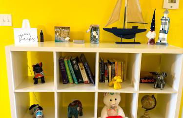 Stylish 2BR Condo Near Beach, Large Pool & Patio, Pet Friendly - Foto 8