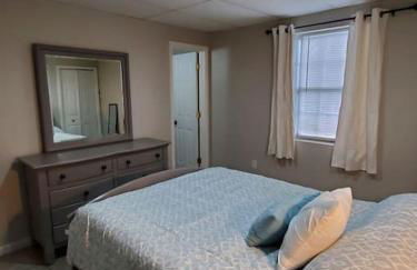 Lovely 5 Bedrooms, 3 Full Baths Home Near Parks! - Foto 15