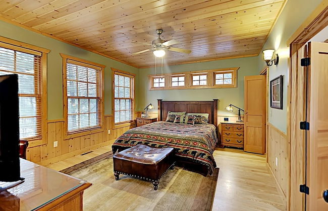 Round House on Round Lake - Photo 6