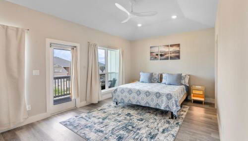 Stylish Townhouse with BBQ, Pool & Near Beach - Foto 2