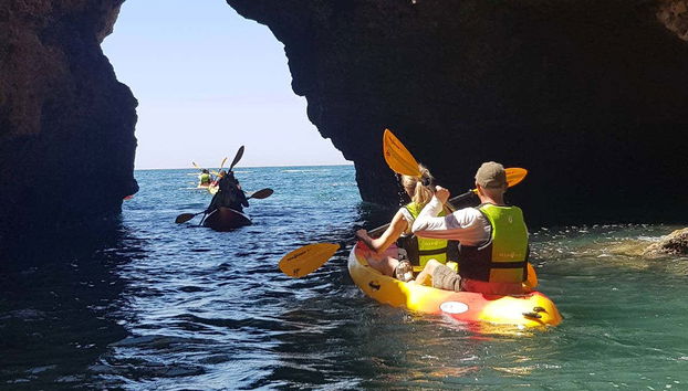 Disfrutando de la ruta en kayak