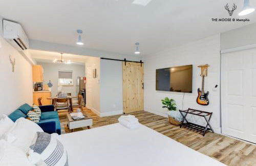 The Moose #11 - Luxe Modern loft with King Bed, Free Parking & Wi-Fi - Foto 3